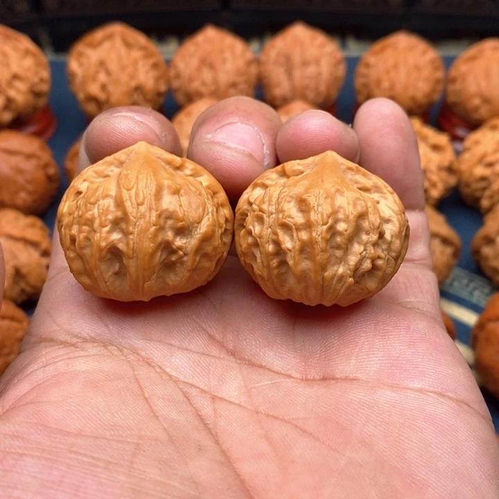 文玩核桃把件天****鬼手捻