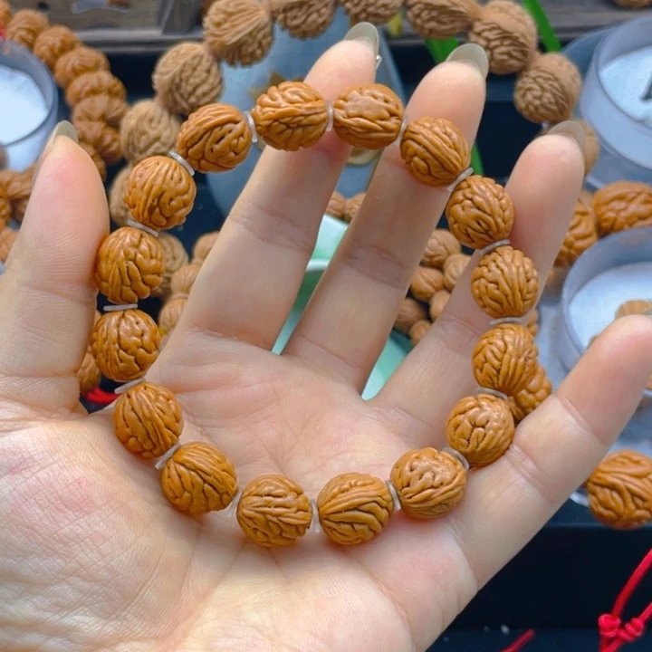 盘龙。红红火火。红红火火