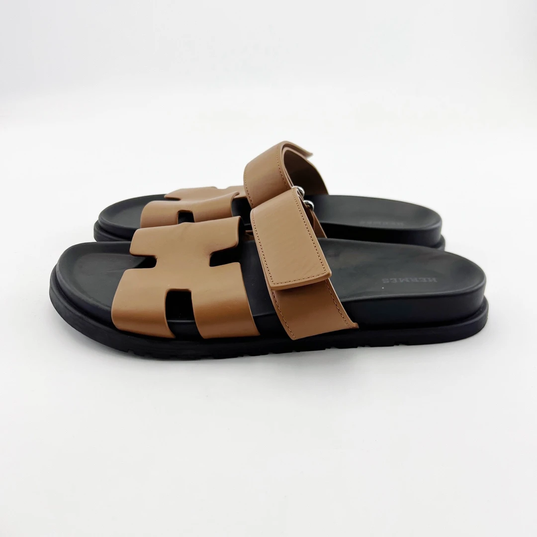 95新 Hermes/爱马仕 42.5码/棕色H型魔术贴平底凉鞋/14236667