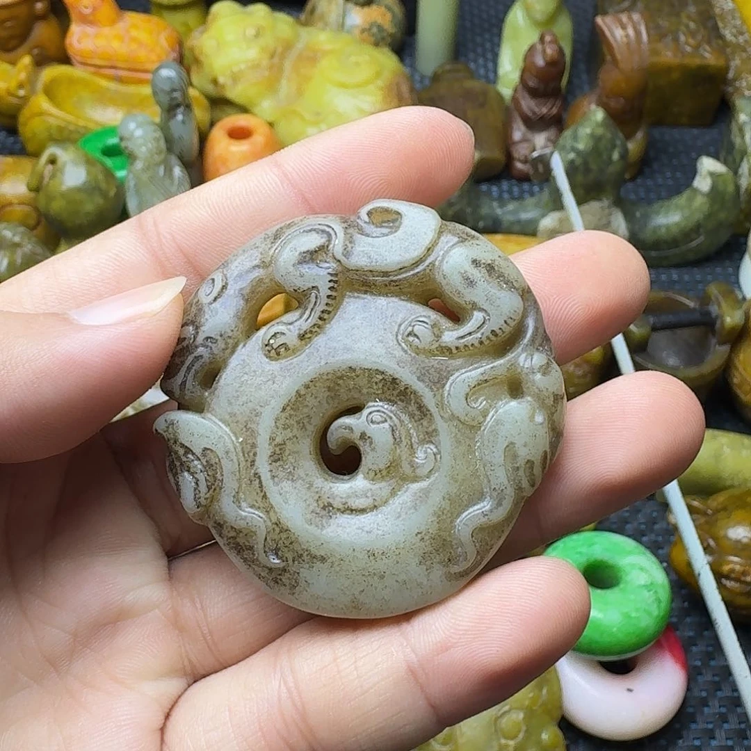 白玉菩提吊坠。。。