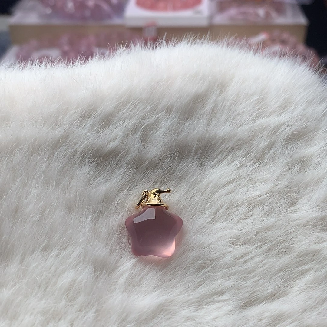 阿***呜水晶吊坠(不含链)18K金镶嵌粉水