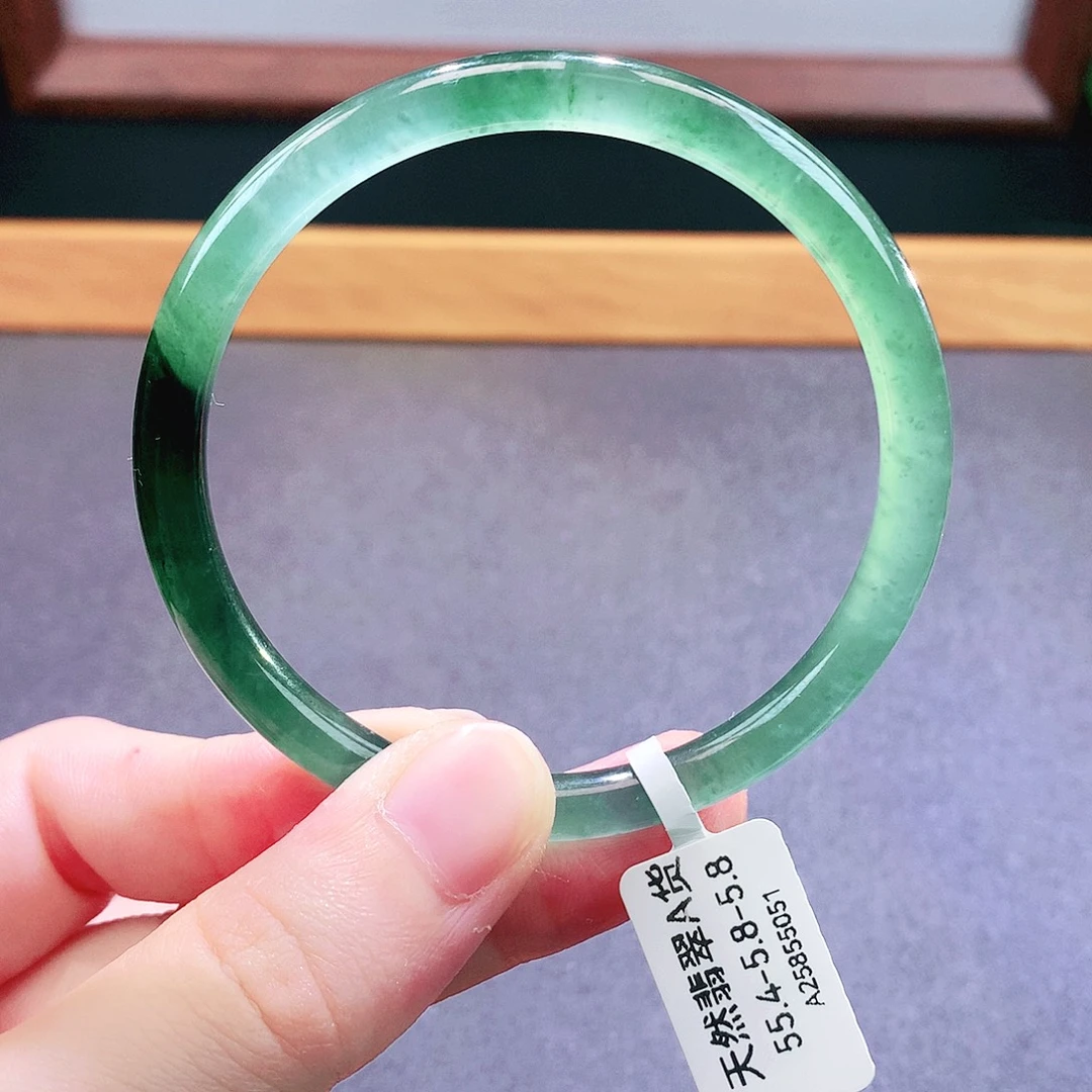 未镶嵌手镯翡翠天然翡翠