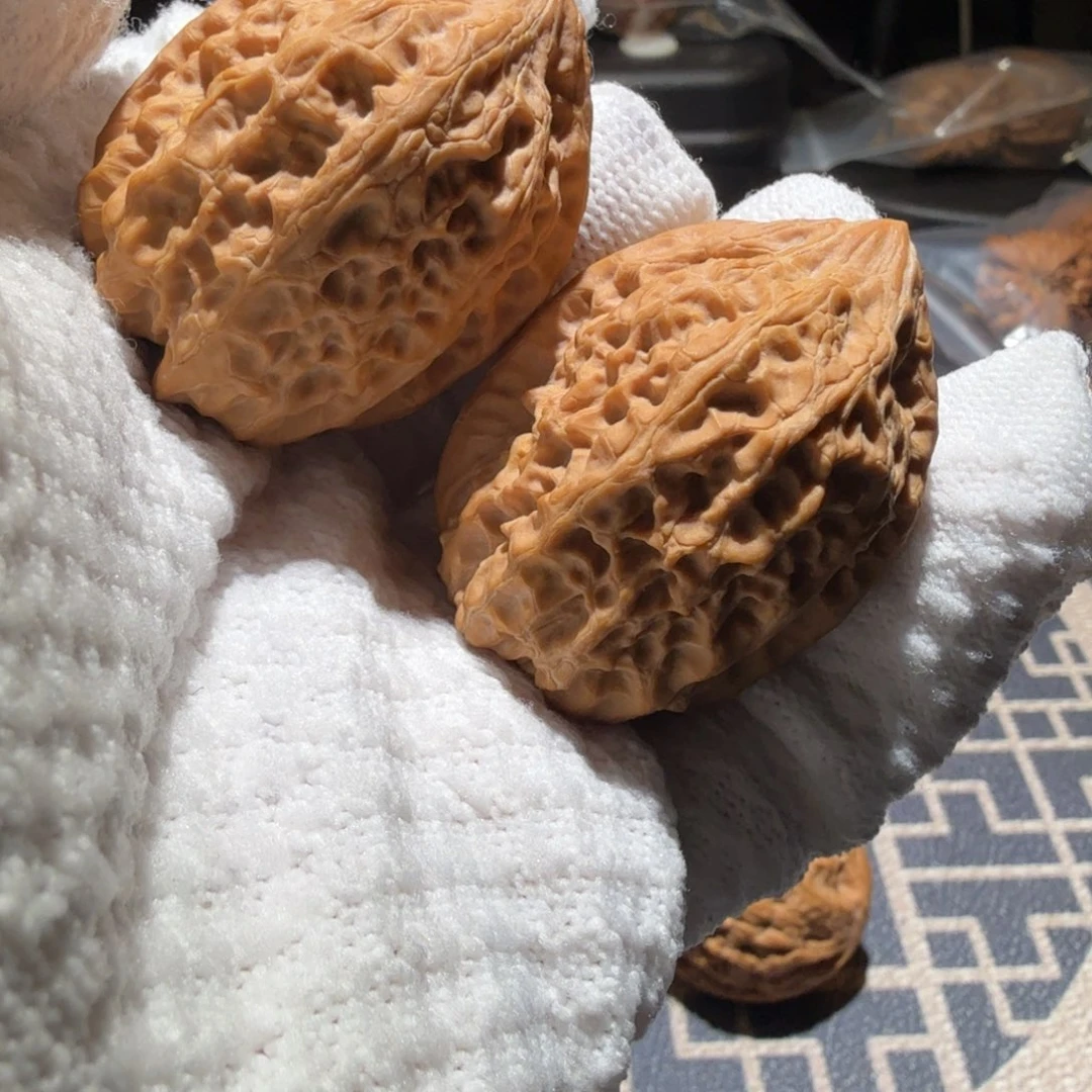 文玩核桃把件沈阳鸡心