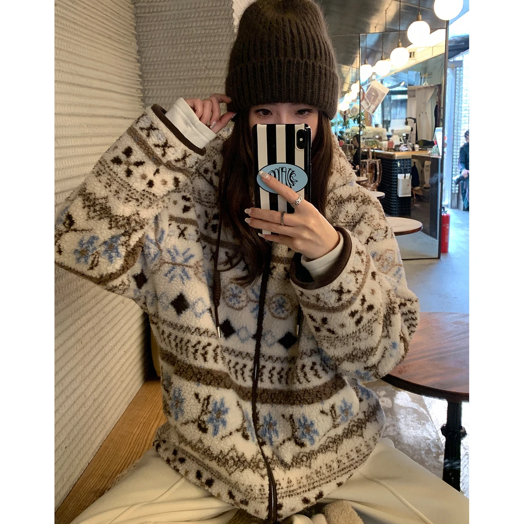 阿一 温暖绒绒费尔岛 圣诞氛围感仿羊羔毛加厚保暖外套女冬季上衣
