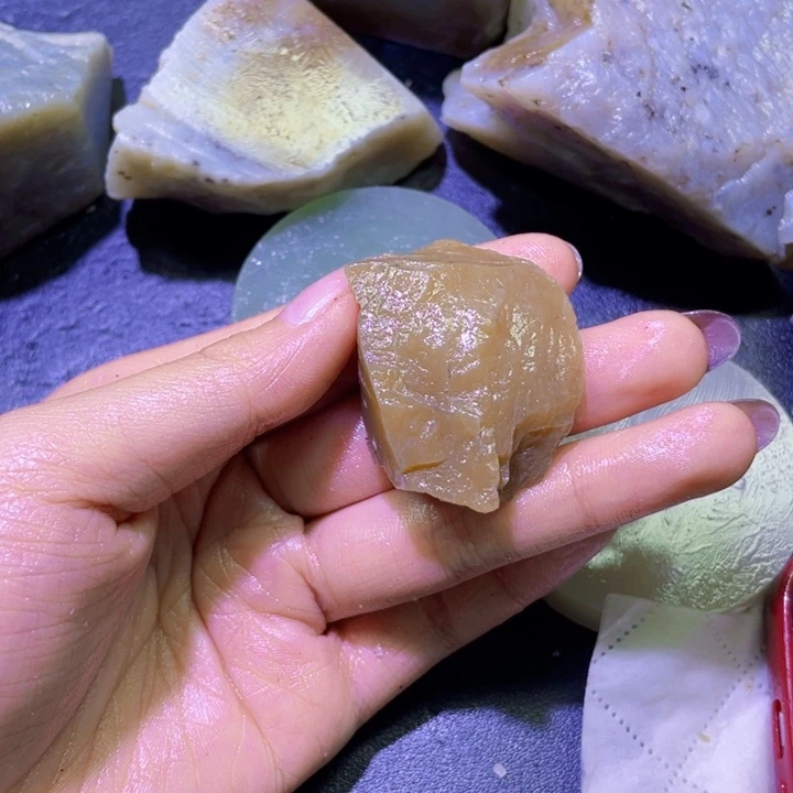 *****和田玉（糖玉）未镶嵌珠宝半成品