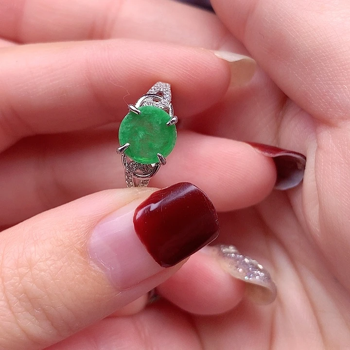 翡翠颈饰银S925镶嵌翡翠