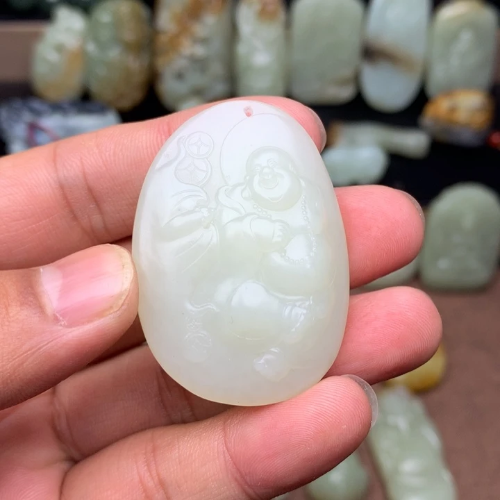 和田玉（糖玉）未镶嵌颈饰