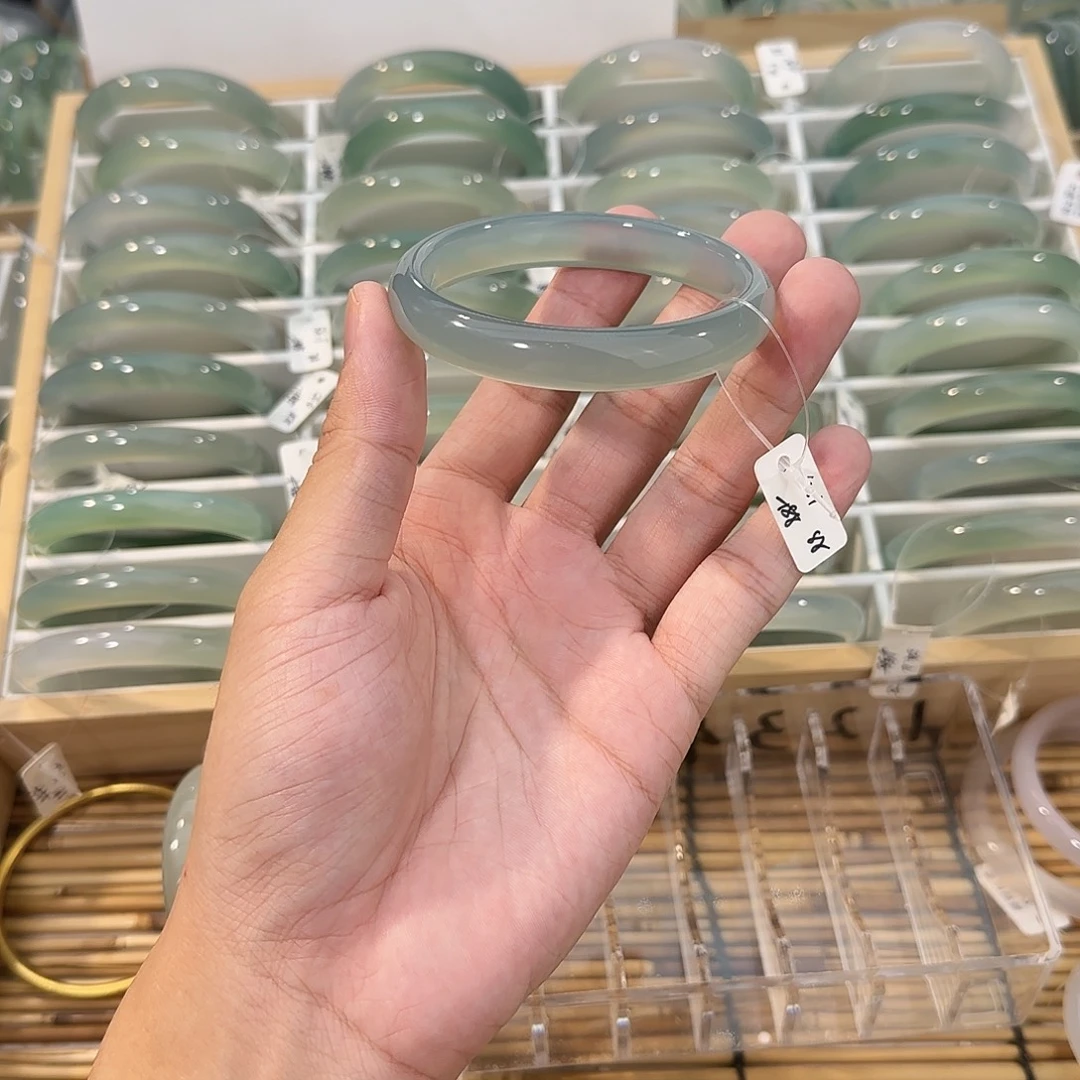 玛瑙/玉髓未镶嵌手镯圈口60.1