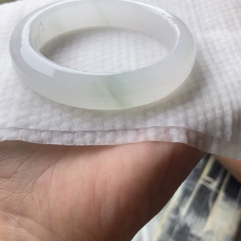 未镶嵌手镯石英岩玉加工定制