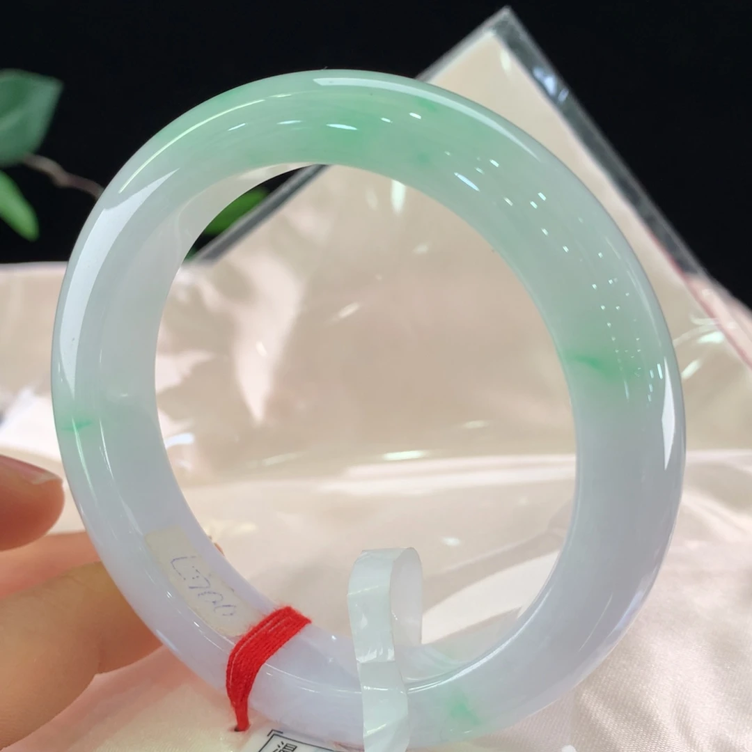 翡翠未镶嵌手镯0047