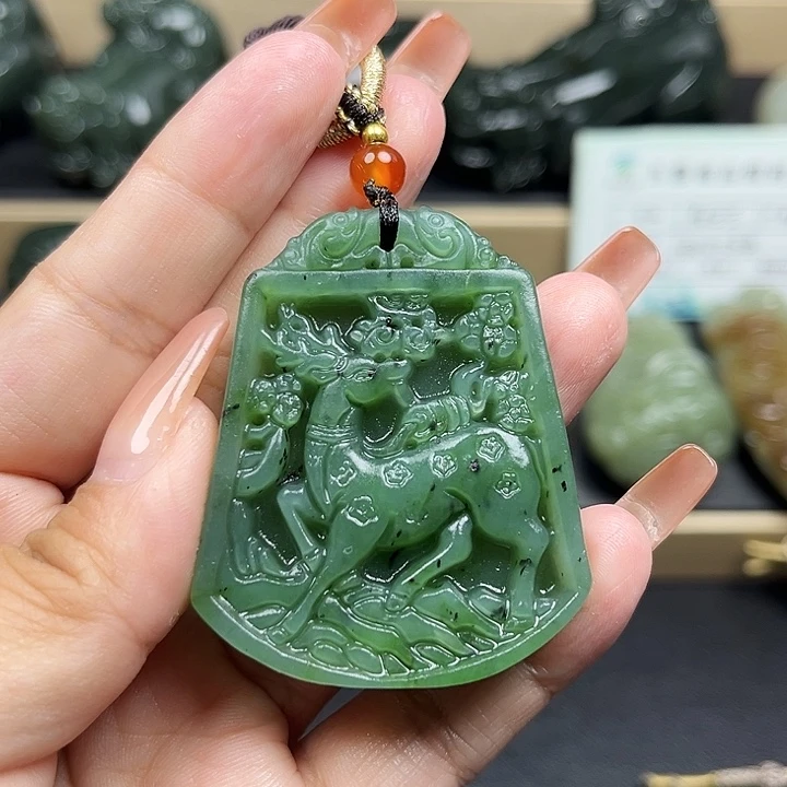 颈饰未镶嵌和田玉