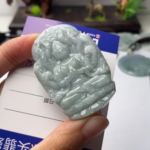 翡翠未镶嵌颈饰翡翠