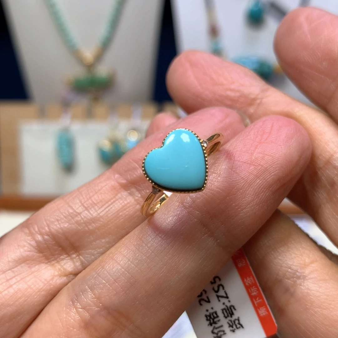18K金镶嵌绿松石戒指