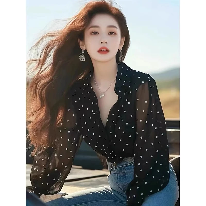 黑色波点长袖衬衫女春季2025年新款独特漂亮小衫时尚洋气时髦上衣