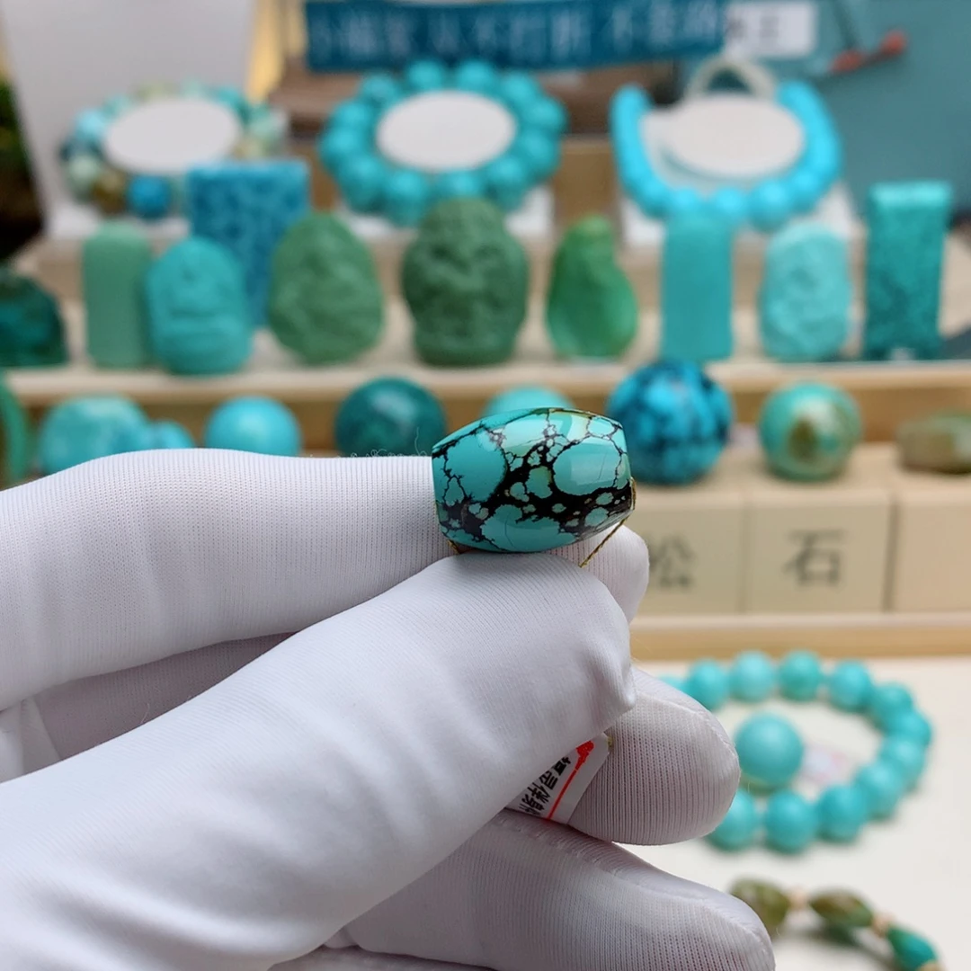 绿松石未镶嵌挂件三彩桶珠