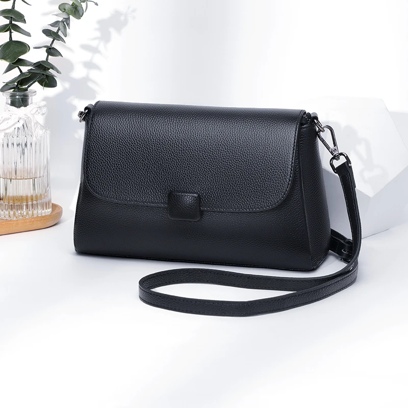 小包包女款爆款2025新款百搭女士斜挎包上班专用包单肩包女大容量