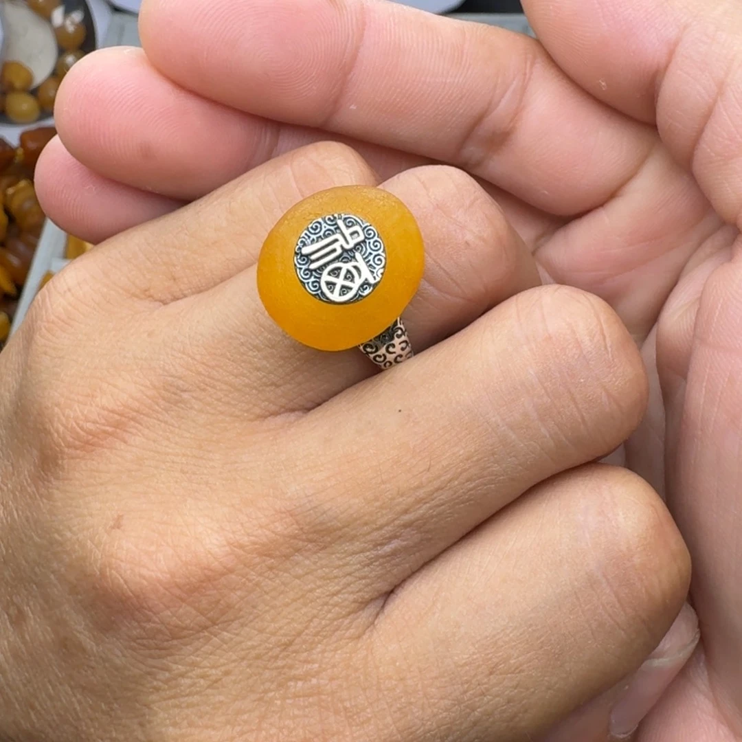 银S925镶嵌琥珀裸石天然蜜蜡戒指