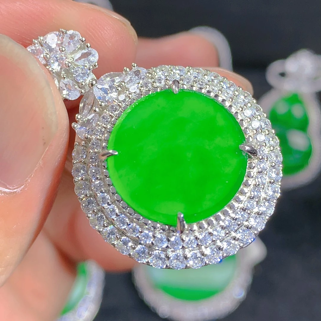 翡翠颈饰银S925镶嵌吊坠