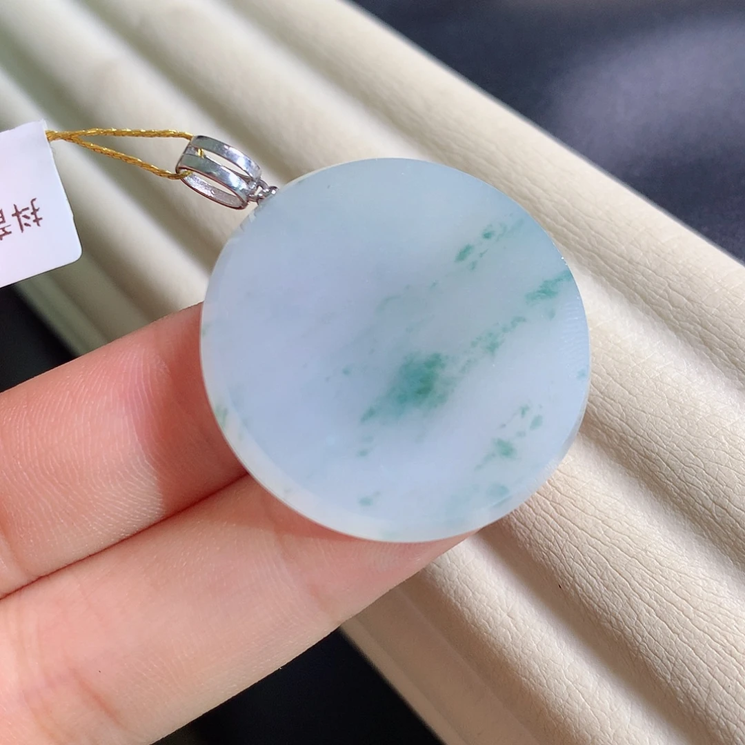 翡翠18K金镶嵌颈饰天然缅甸a货翡翠无事牌