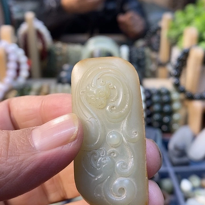 和田玉（糖玉）未镶嵌挂件