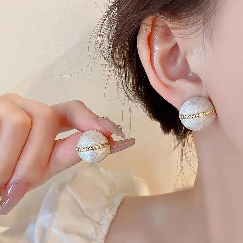 金色纹理半圆耳钉女2023新款洋气独特耳环小众设计感高级耳饰
