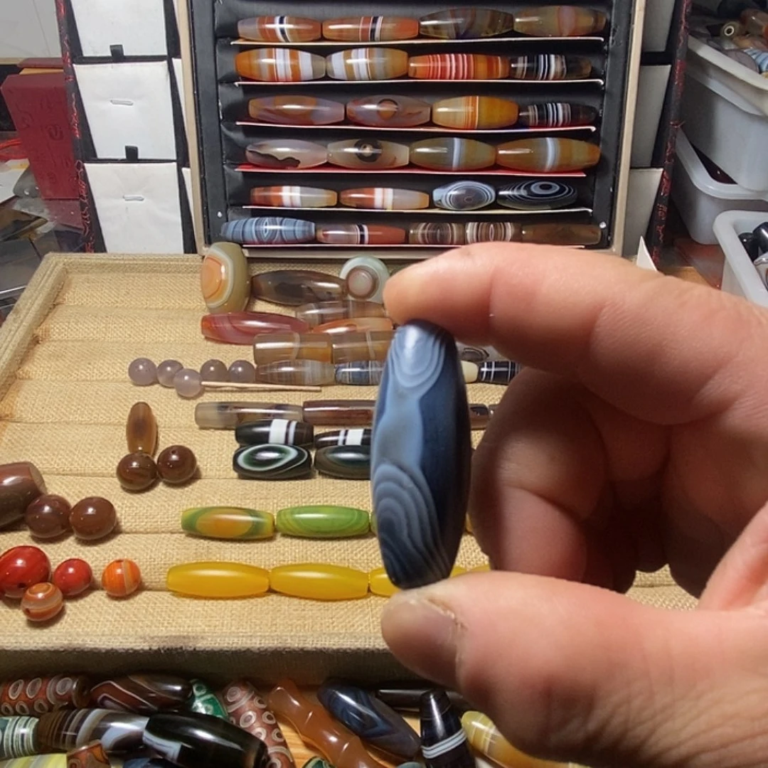 玛瑙/玉髓合金颈饰