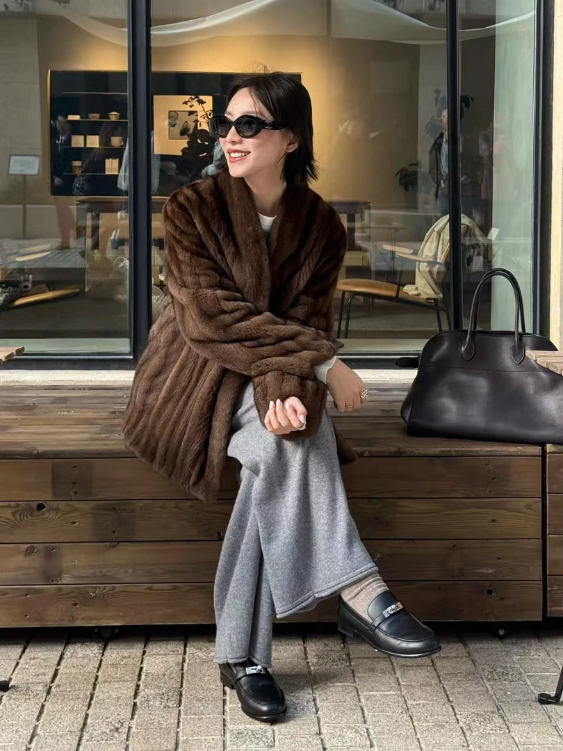 【皮城夫人】新款女士冬季时尚中长抽刀中长款气质紫金短二水貂外套