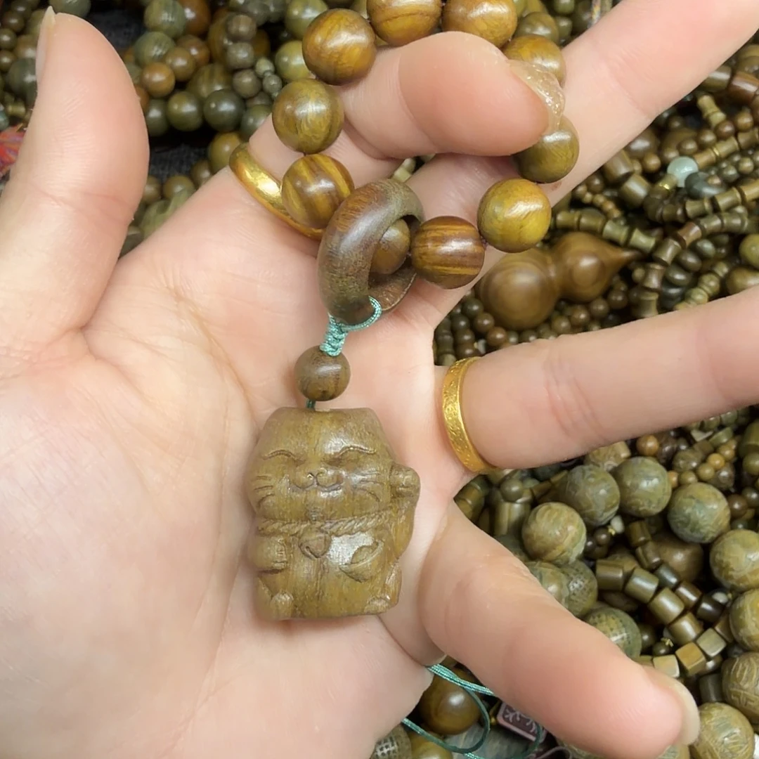 维腊木（绿檀）无事牌