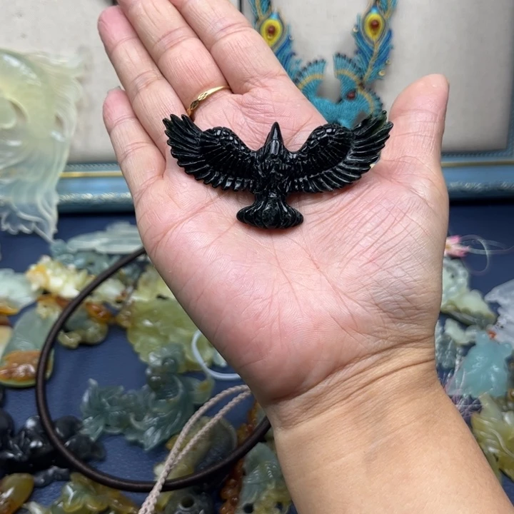 蛇纹石玉吊坠合金飘***朵