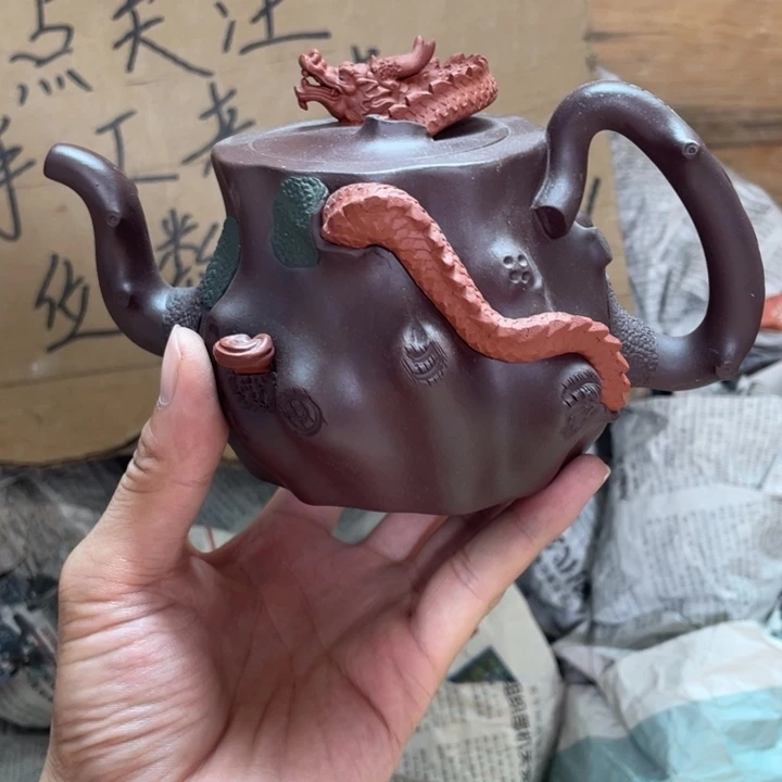 茶壶紫砂老厂紫砂壶一件。