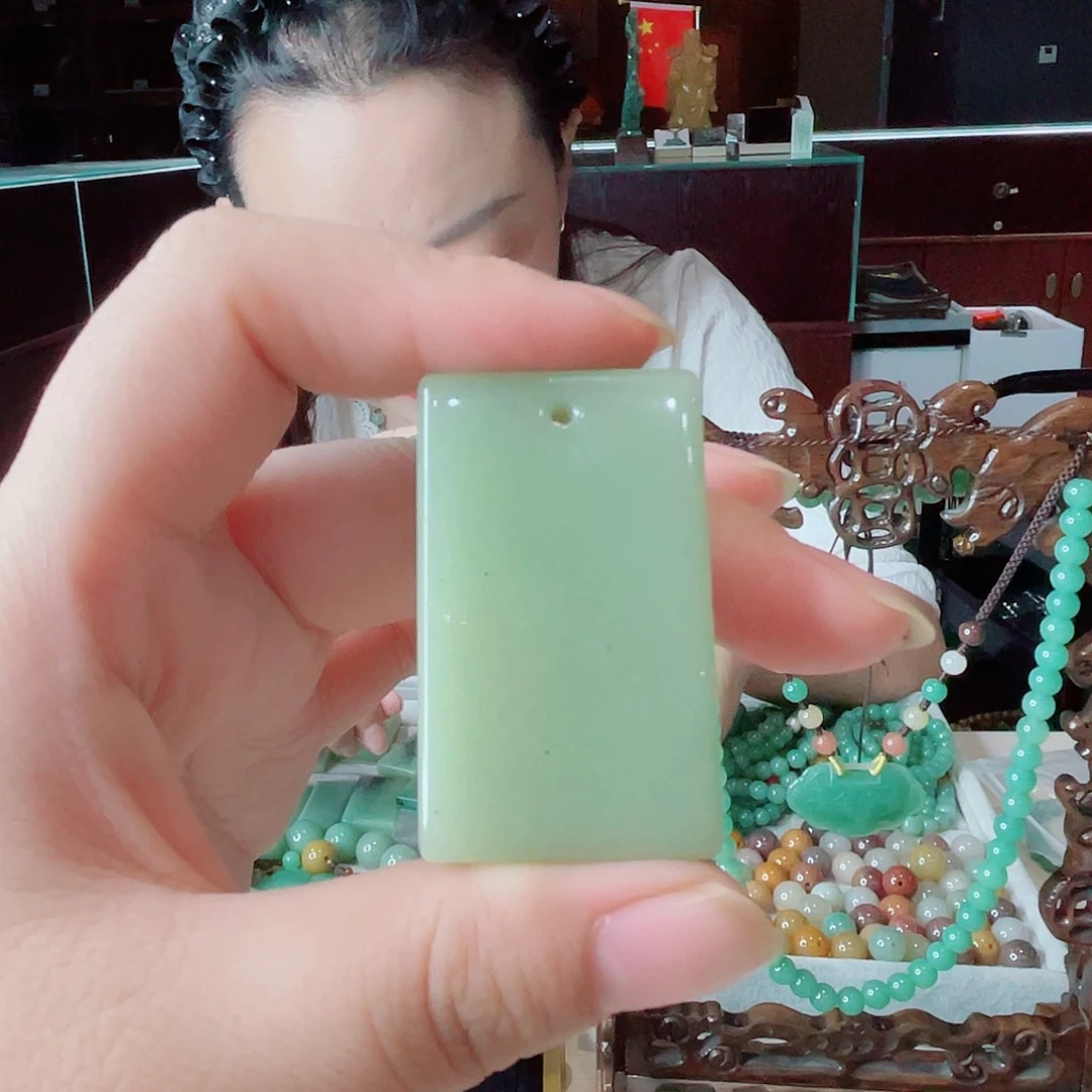 密玉（石英质玉）未镶嵌颈饰