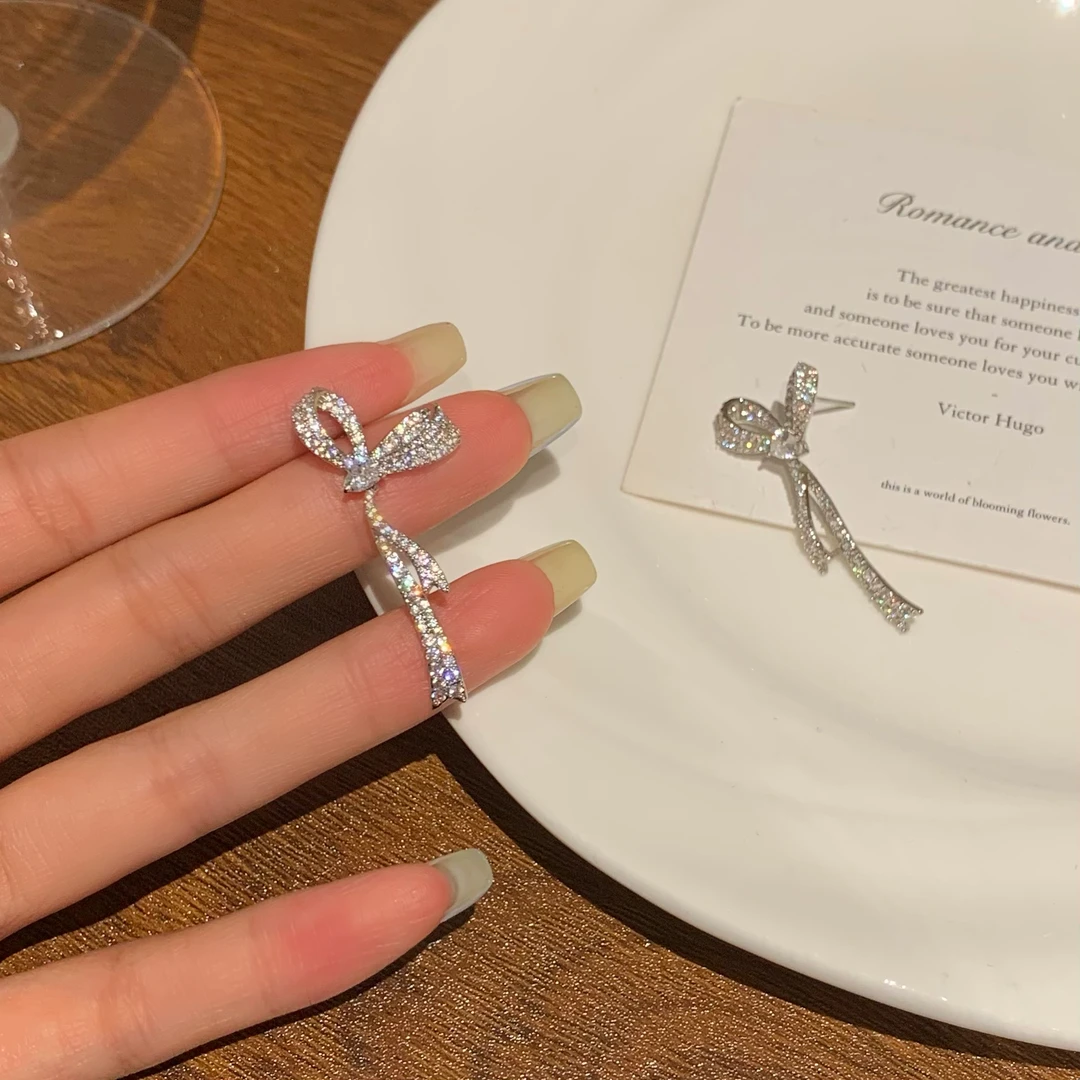 铜合金耳饰 AL5002恰好心动 蝴蝶结耳环轻奢小众设计感高级气质