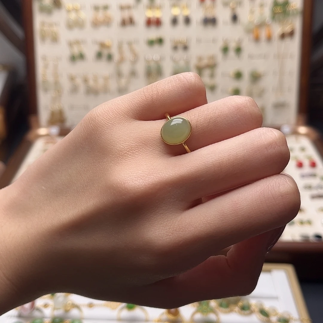 和田玉未镶嵌耳饰