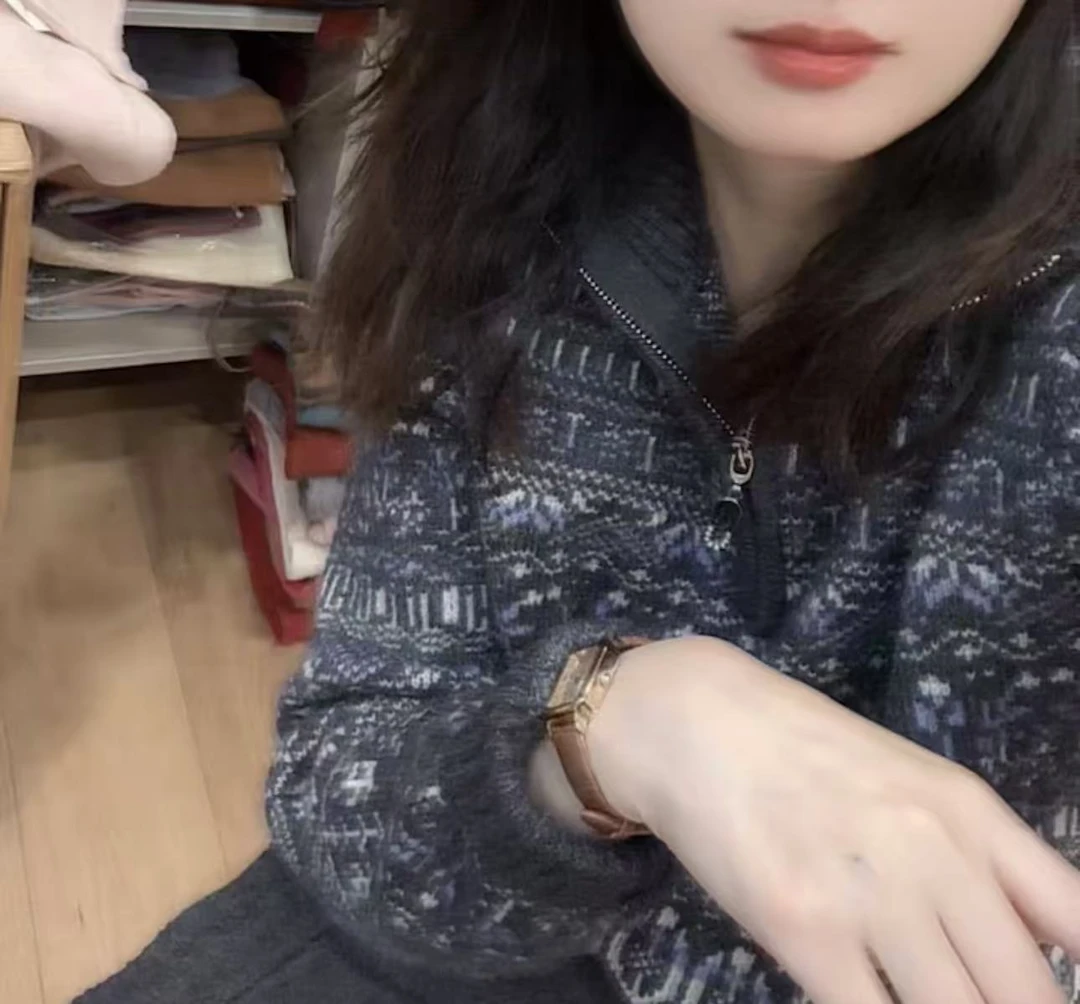 七言家 半拉链复古灰蓝费尔岛提花毛衣1