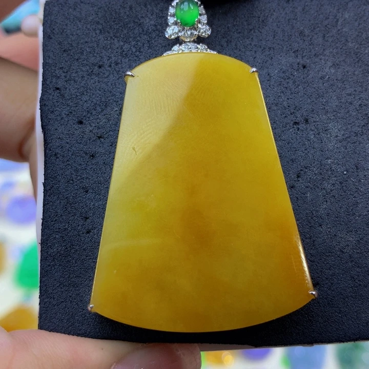 翡翠18K金镶嵌手链翡翠
