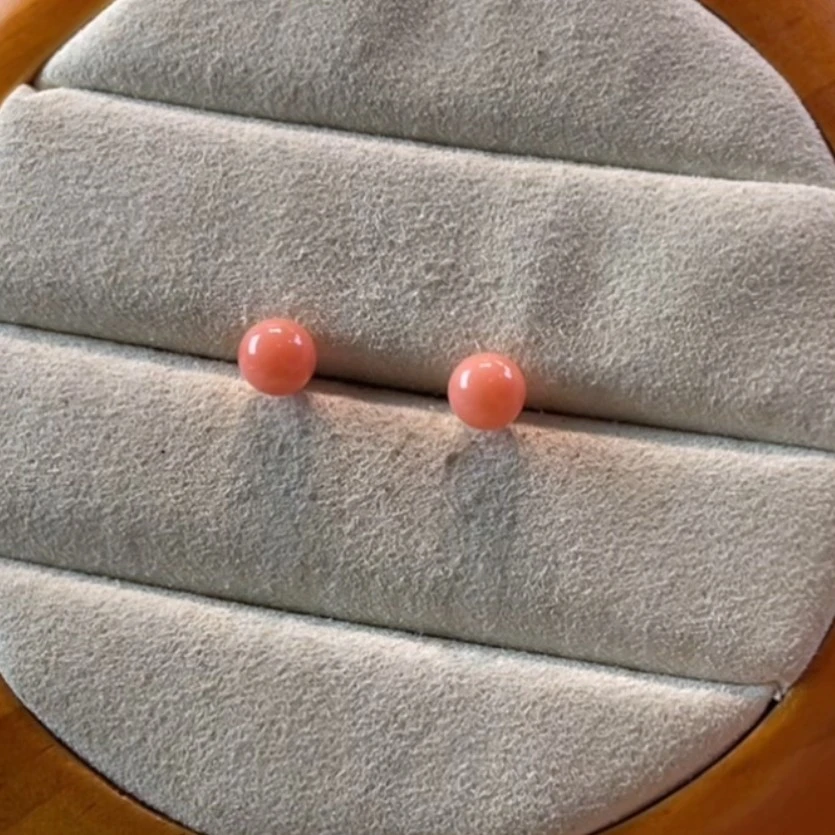 天然宝石红珊瑚耳饰