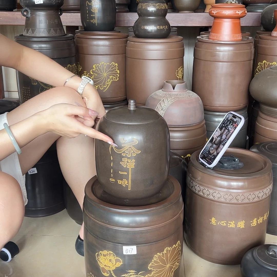 钦州坭兴陶茶叶罐两斤装