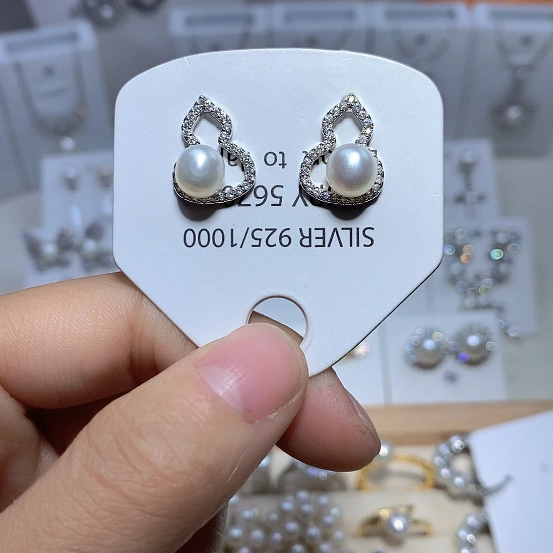 淡水珍珠耳饰未镶嵌