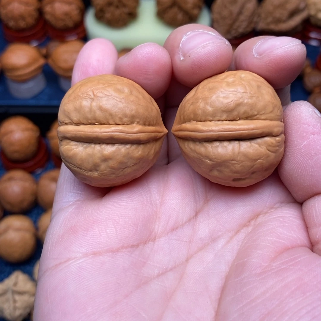 文玩核桃把件手捻精品海豚