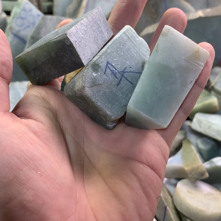 翡翠裸石38号取小件