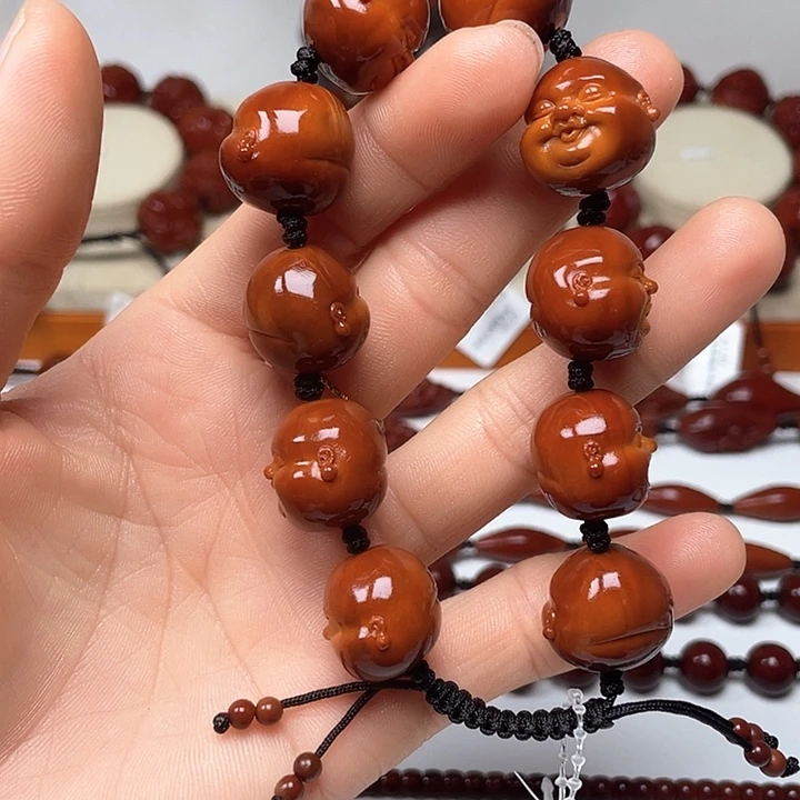 橄榄核手串春*人生百态