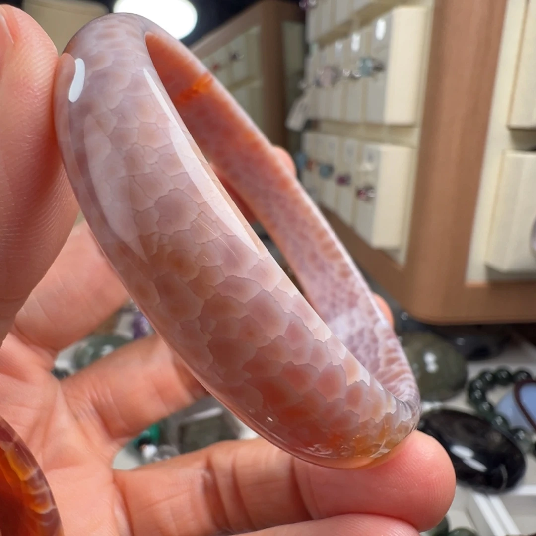 玛瑙/玉髓未镶嵌手镯天然蛇纹玛瑙