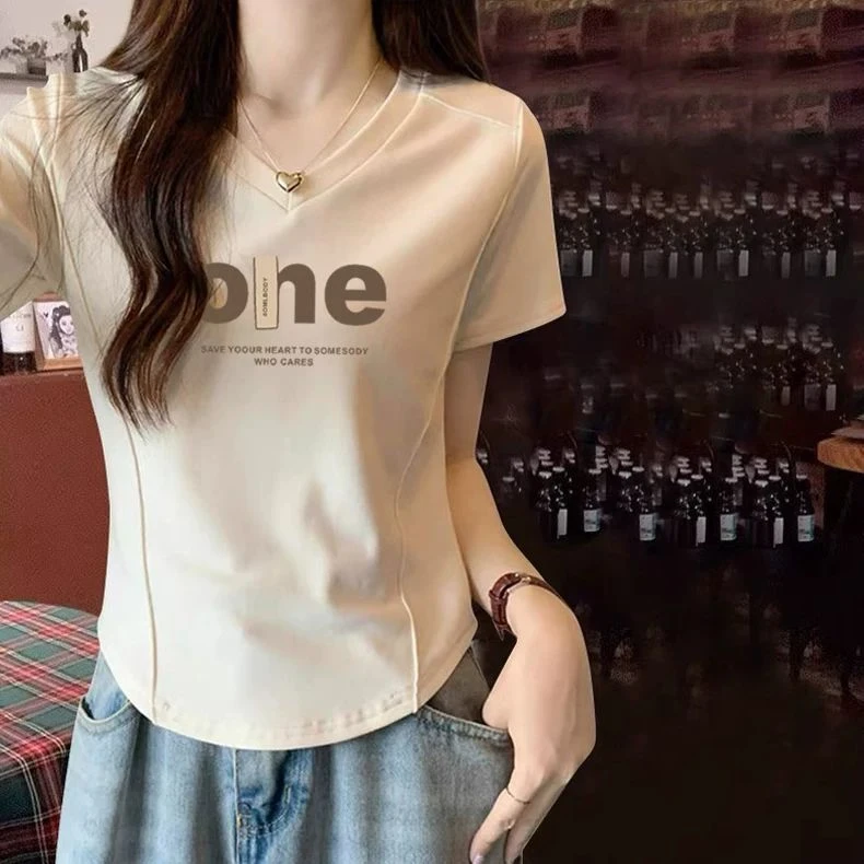弧形下摆设计感V领正肩短袖t恤女纯棉2025年新款短款韩版不规则