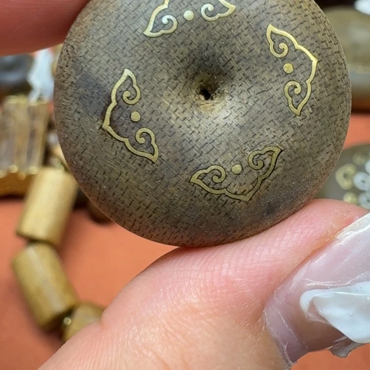 大叶紫檀（黑酸枝木类）