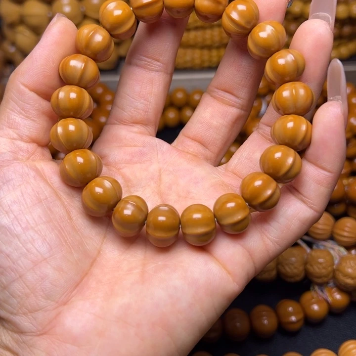 橄榄核吊坠聚宝盆