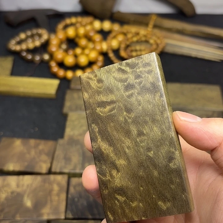 吃***)金丝楠一物一拍链接