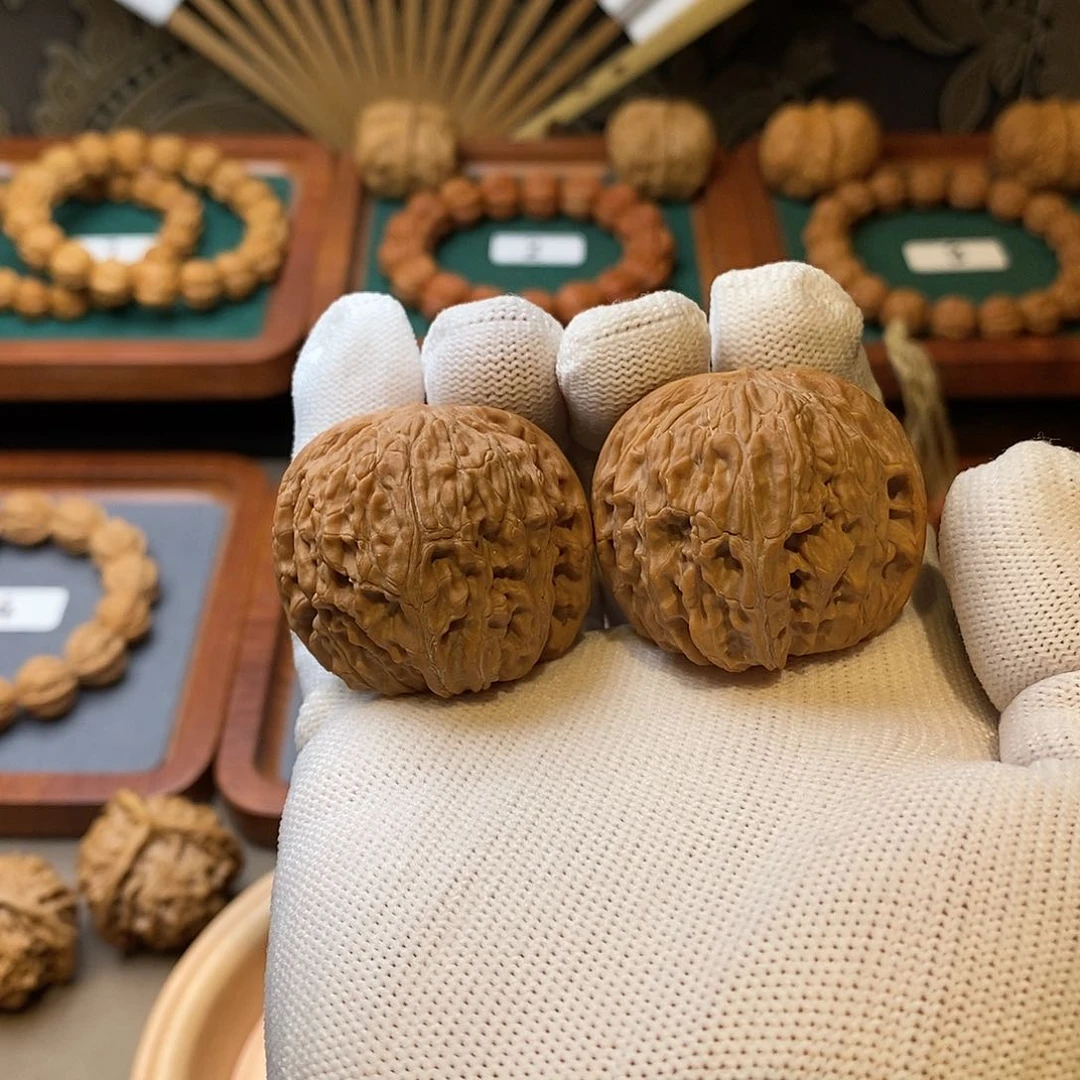 文玩核桃把件磨盘