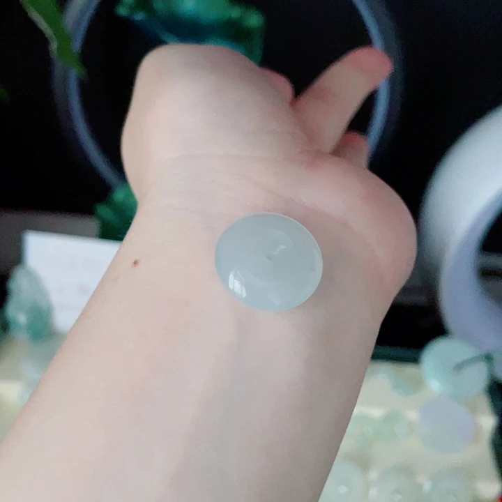 星***黎翡翠未镶嵌颈饰8383553565