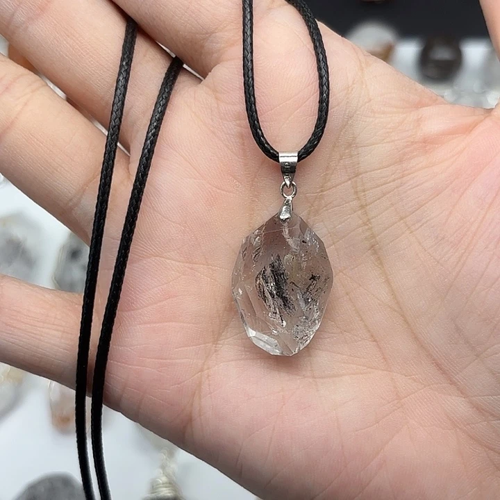 未镶嵌水晶颈饰闪灵钻项链
