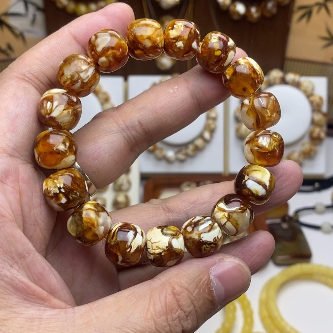 13沁色精工老型手串一条